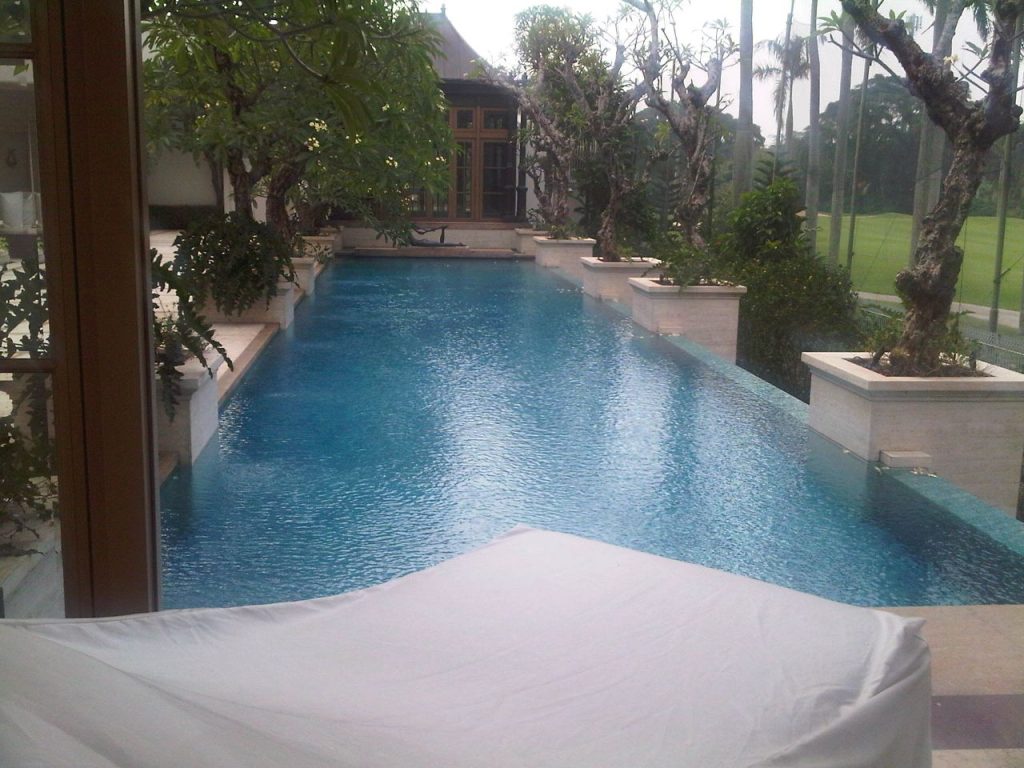 Berapa Takaran Obat Sesuai dengan Luas Kolam Renang? Jasa Perawatan Kolam Renang Jakarta