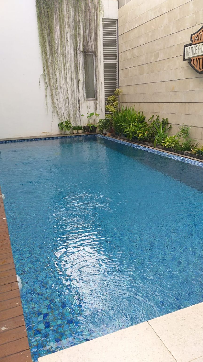 jasa kontraktor kolam renang di seminyak bali