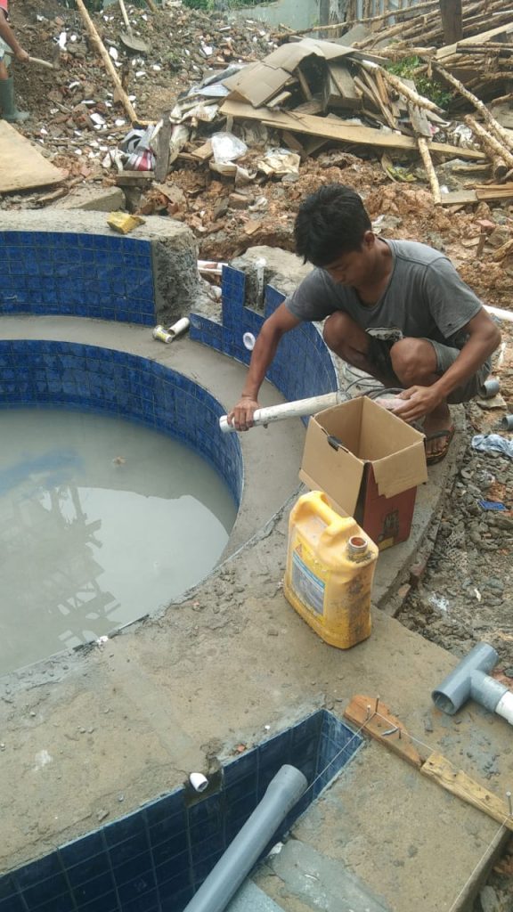 instalasi pipa kolam renang skimmer yang benar