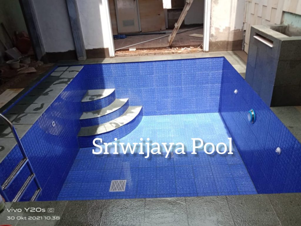 kontraktor kolam renang
