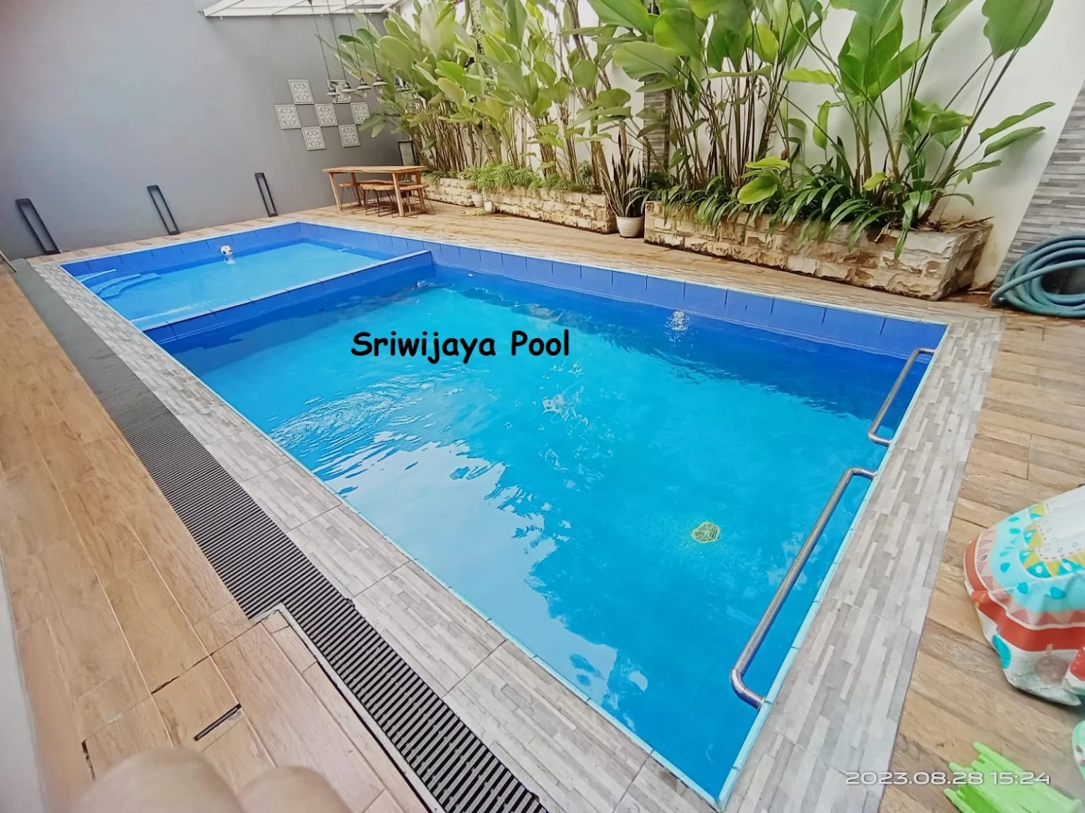 merencanakan kolam renang impian