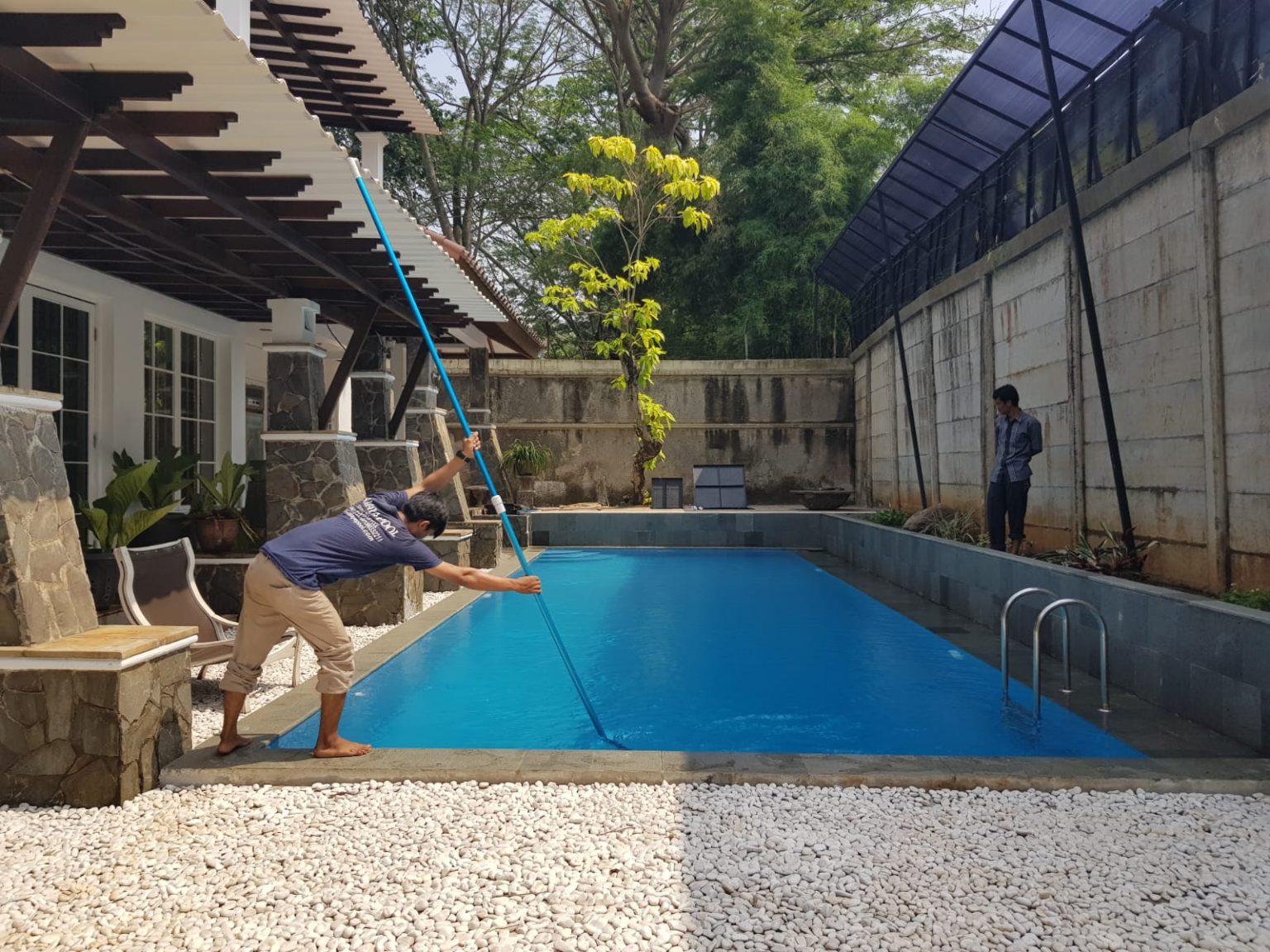 Perawatan Kolam Renang Jakarta Bogor Depok Tangerang Bekasi Solo Garut Bandung Bali Yogyakarta Malang Surabaya Indonesia