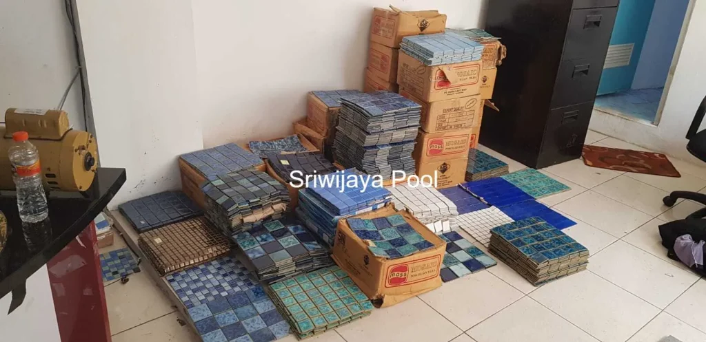 Spesialis Jasa Pemasangan Mozaik Kolam Renang Terpercaya jasa pemasangan mozaik kolam renang